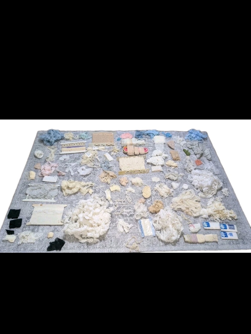 Large Vtg Lot Of Lace Various Sizes & Materials & Amounts & Brands & Types Color